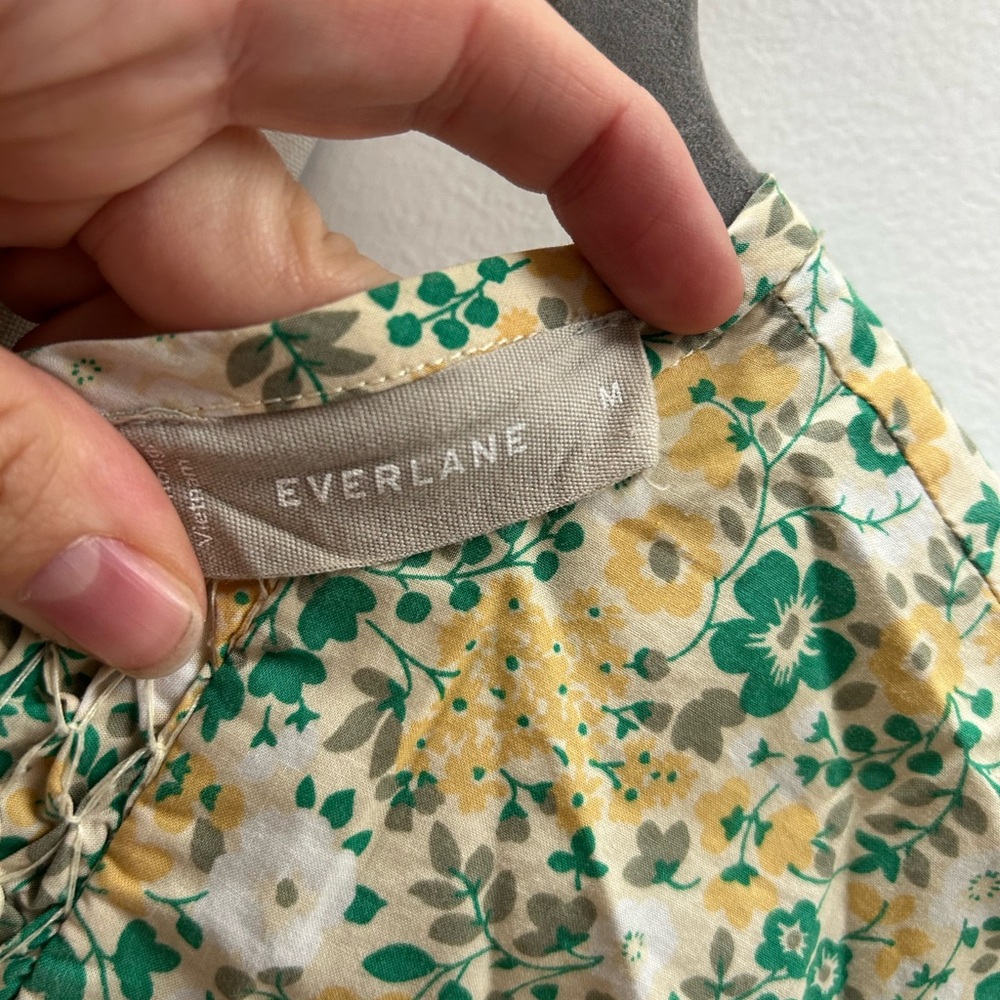 Everlane Floral Smocked Short-Sleeve Blouse - Picture 3 of 4